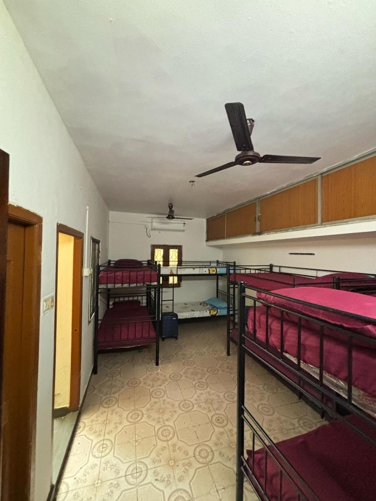 Hostel Madras Exteriör bild